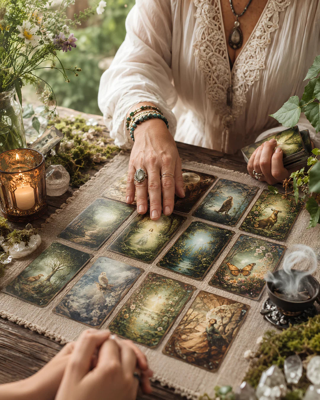 Yorumcu Ela doğanın ruhu tarotu yorumu tanıtım görseli
