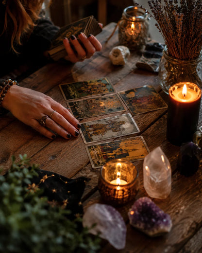 Yorumcu Gülce tarot yorumu tanıtım görseli