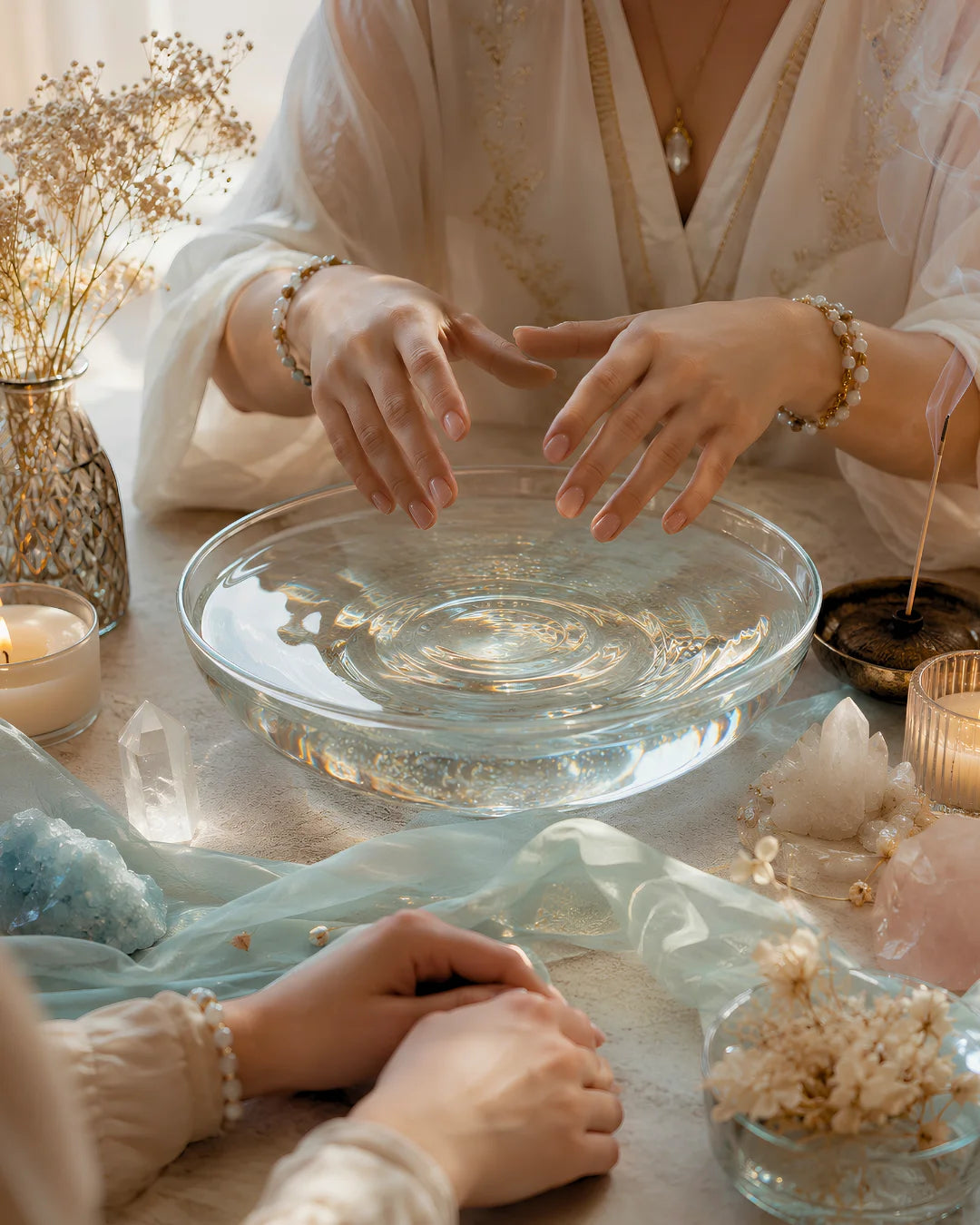 Yorumcu Mona su yorumu tanıtım görseli