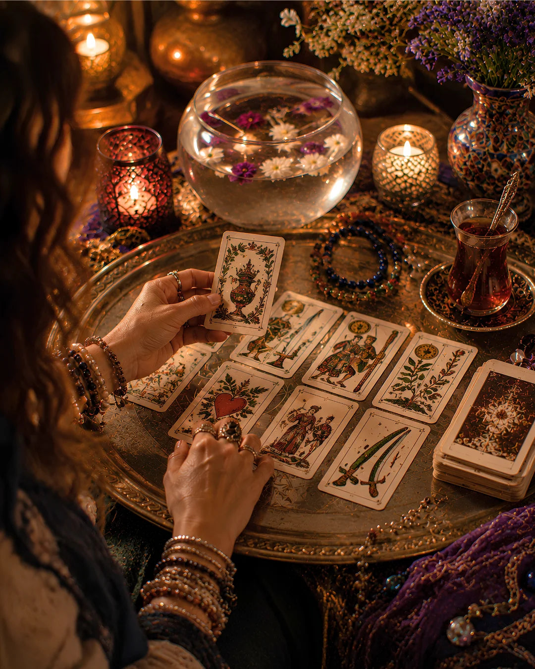 Yorumcu Zara online rum tarotu detay tanıtım görseli | Ankara Fal Cafe